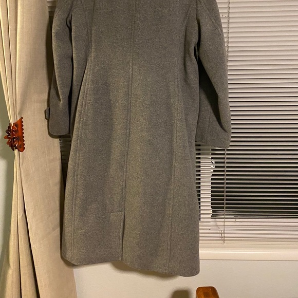 LL Bean Grey Wool Coat Size 10 - Picture 6 of 10